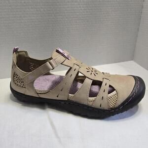 Tan and brown sandals with a boho vibe, made for summer #festivalvibes